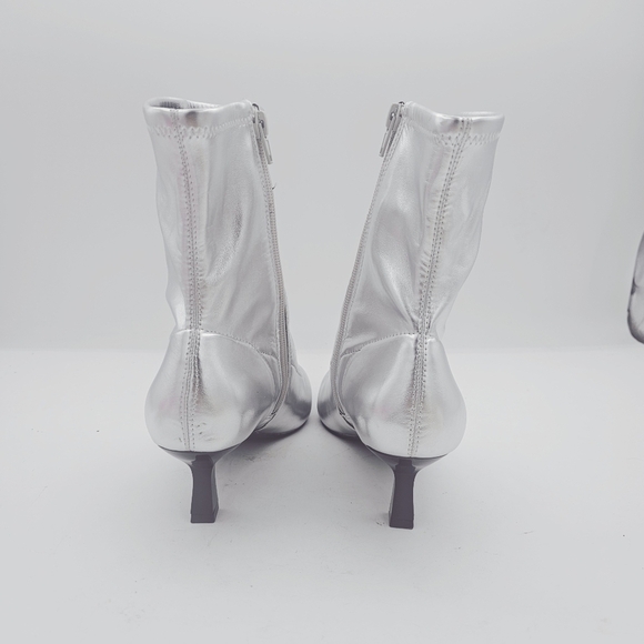 Abound Erinn Silver Metallic Pointy-Toe Kitten Heel Boots NWOB Size 8 - Picture 7 of 12